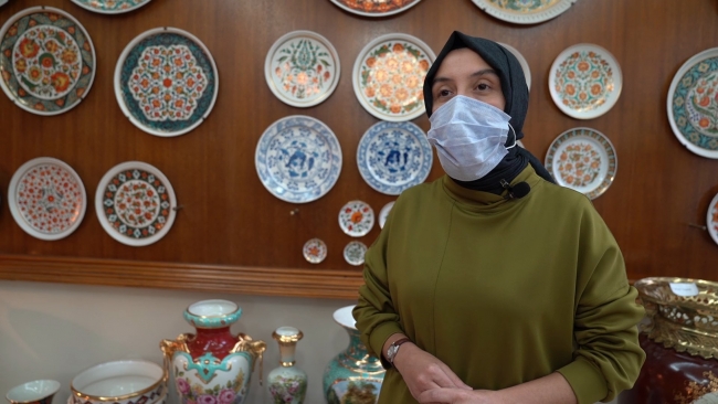  Yıldız Çini ve Porselen Fabrikası Müdürü Tuba Uzun